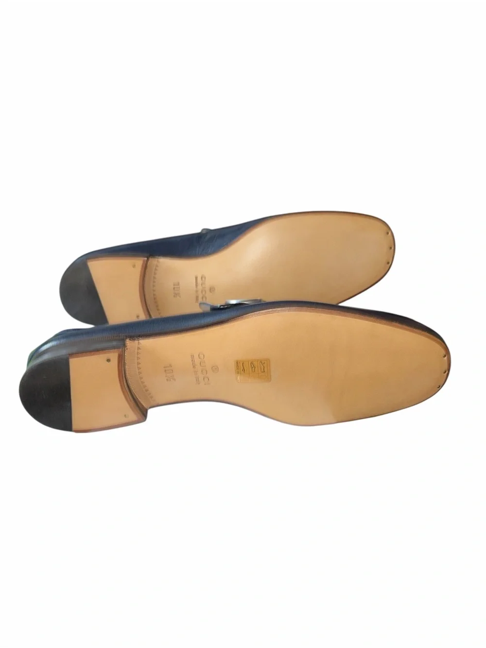 Gucci elegant dark